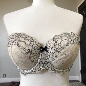 Lace Victoria’s Secret bra